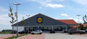 LIDL-Markt mit Nagelplattenbinder-Dach